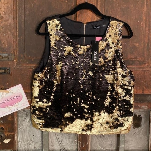 NWT Katie gold/black mermaid sequence top. - Picture 2 of 8